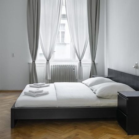 Prince Matyas Apartment 布拉格 外观 照片