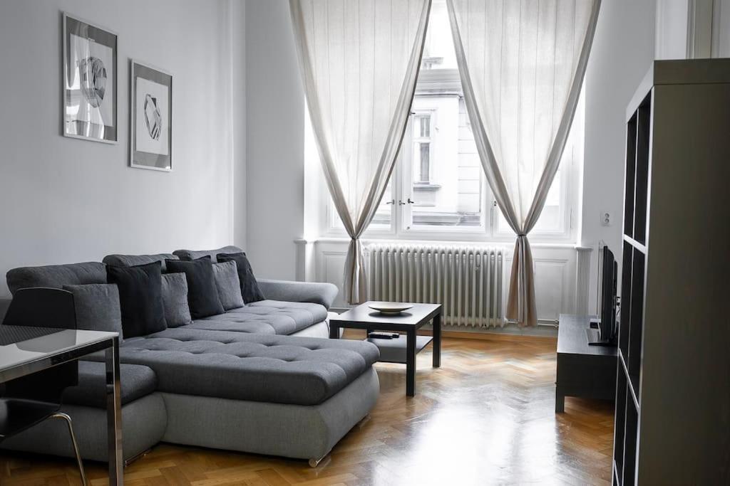 Prince Matyas Apartment 布拉格 外观 照片